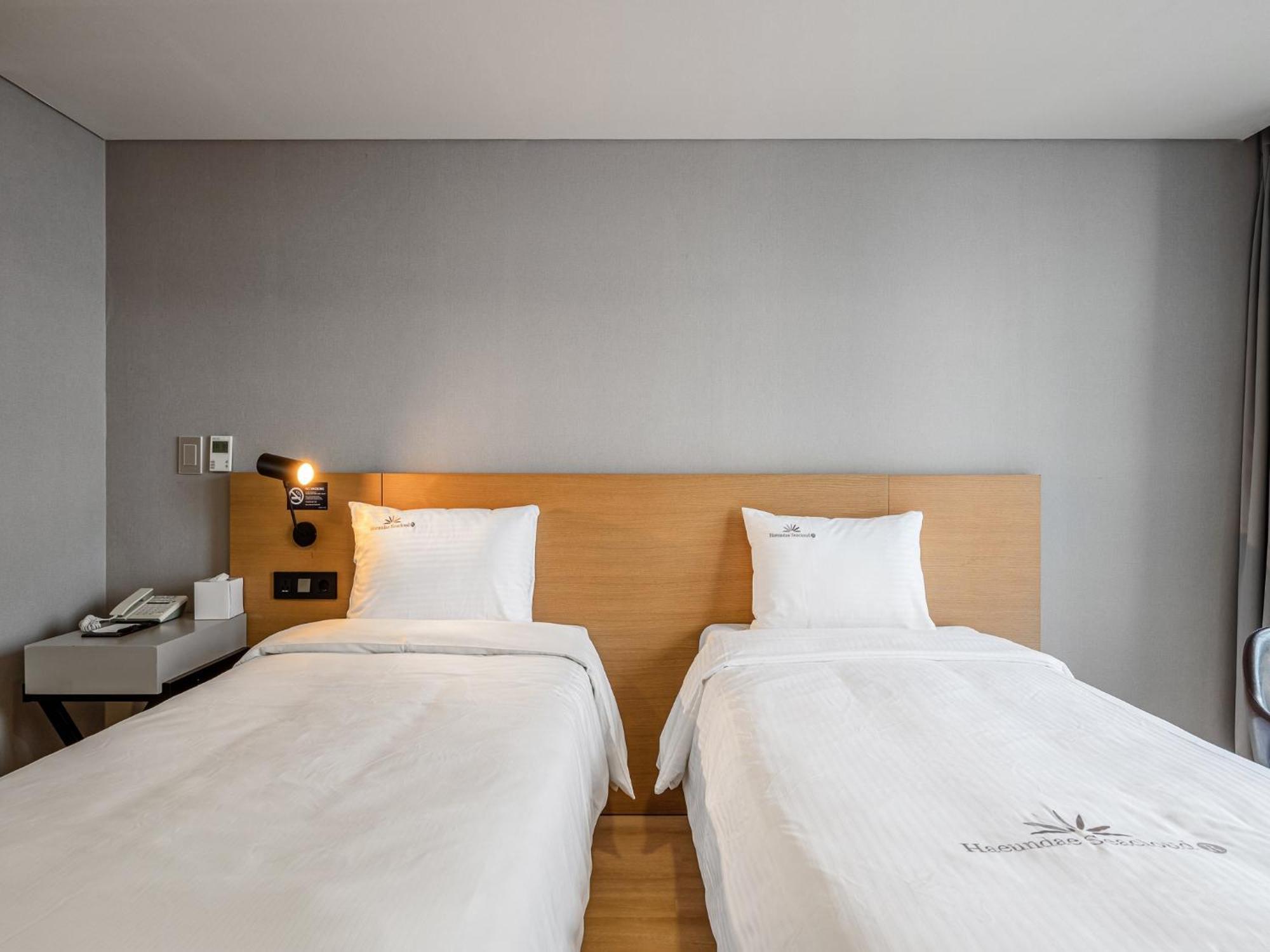 Haeundae Seacloud Hotel Residence Busan Esterno foto
