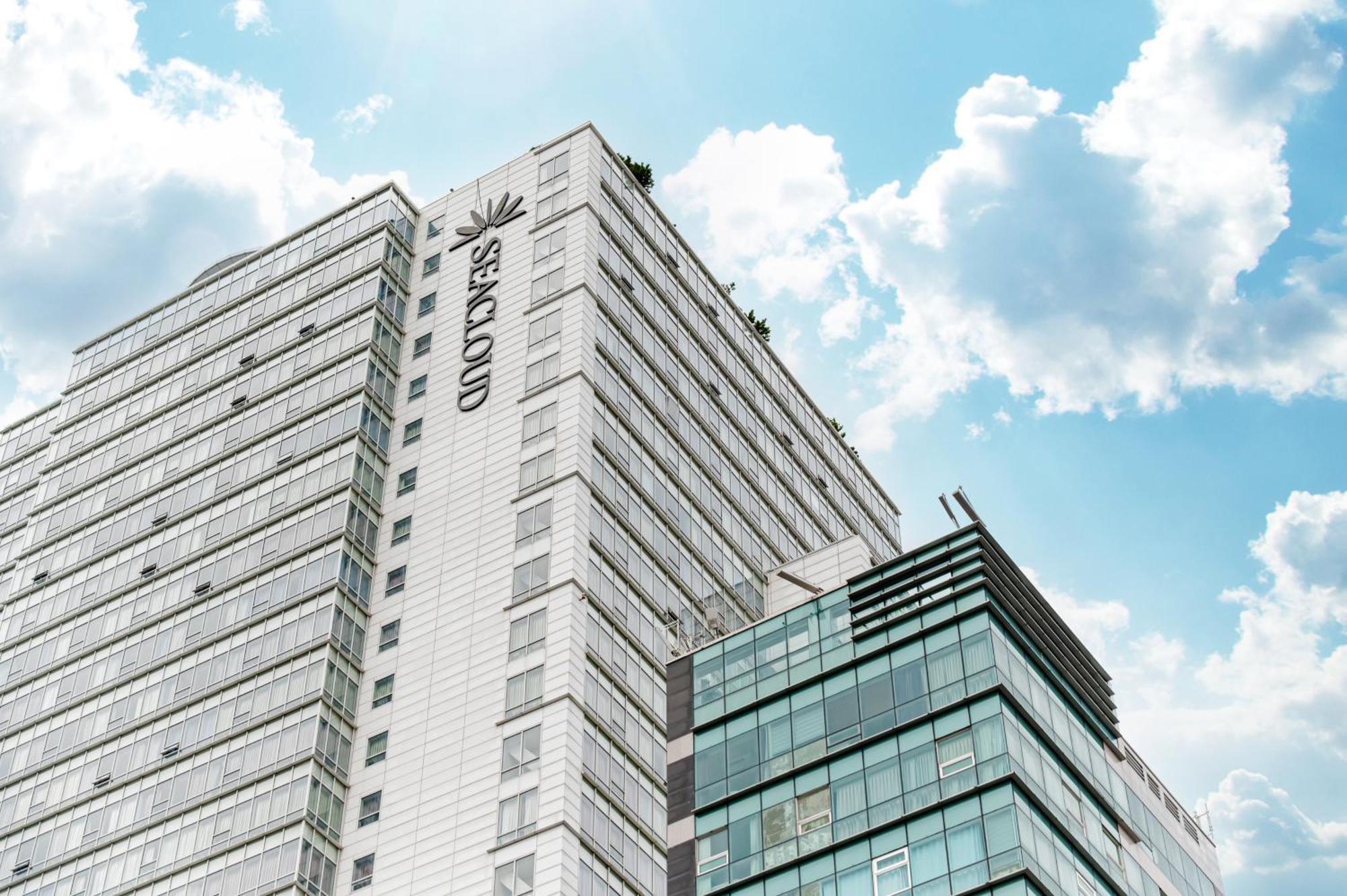 Haeundae Seacloud Hotel Residence Busan Esterno foto