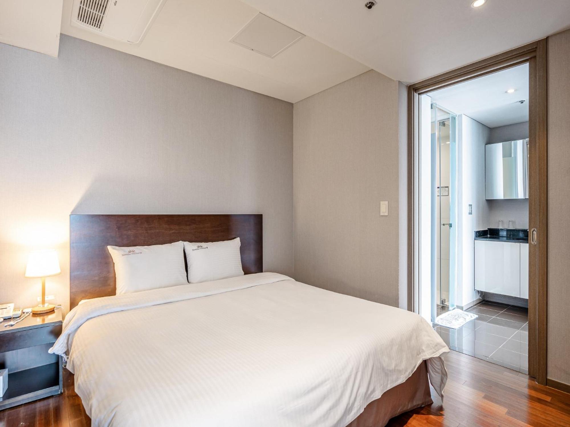 Haeundae Seacloud Hotel Residence Busan Esterno foto